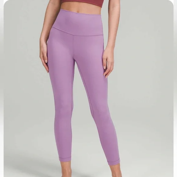 Lululemon Wisteria Purple 25” Aligns Size 6 - NWOT - Picture 1 of 5